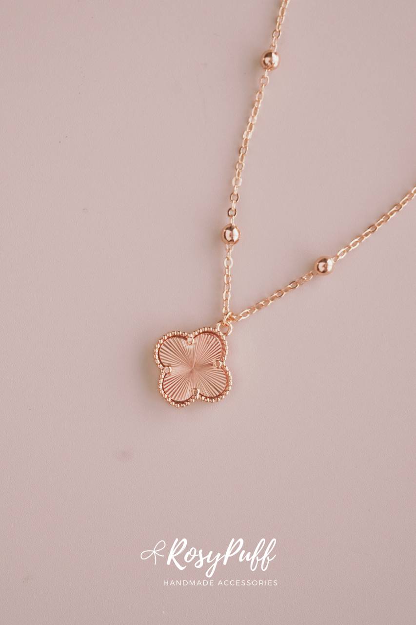 Clover Éclat Necklace