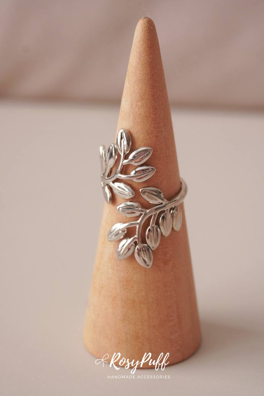 Double Laurel Leaf Ring In Silver
