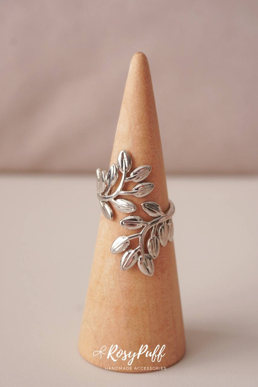 Double Laurel Leaf Ring In Silver