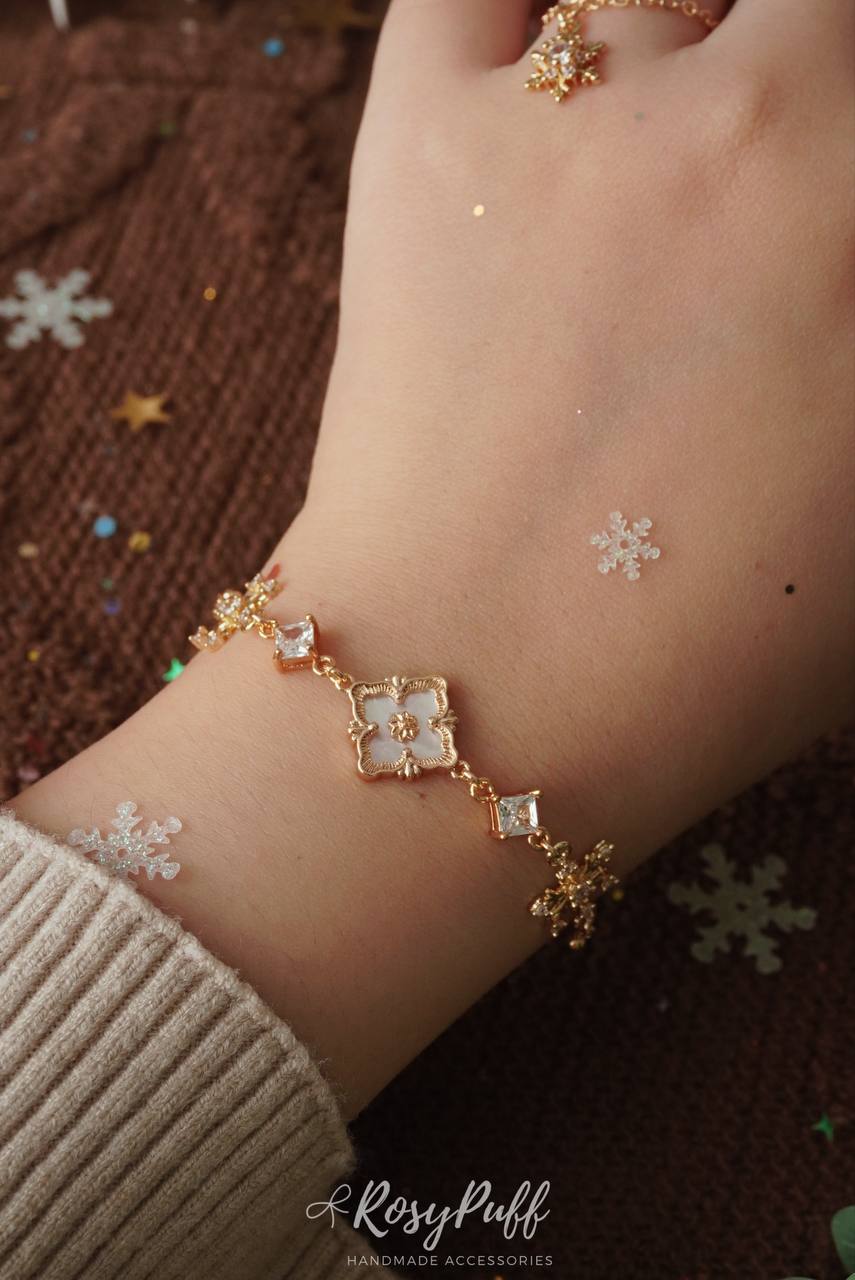 Tinsel Twinkles Bracelet