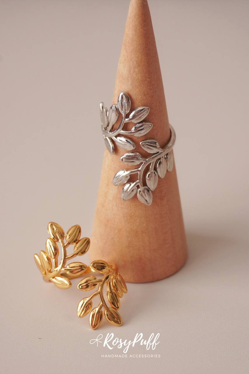 Double Laurel Leaf Ring In Gold