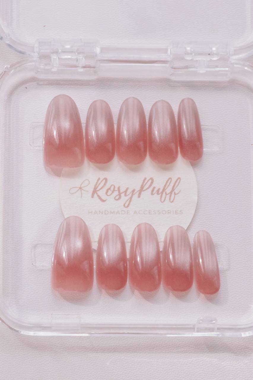 Velvet Lumière Press-On Nails