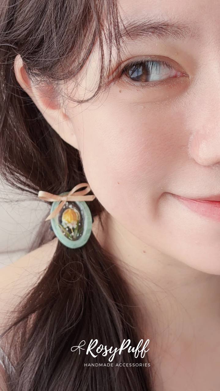 Vintage Flower Elastic Hair Tie In Mint