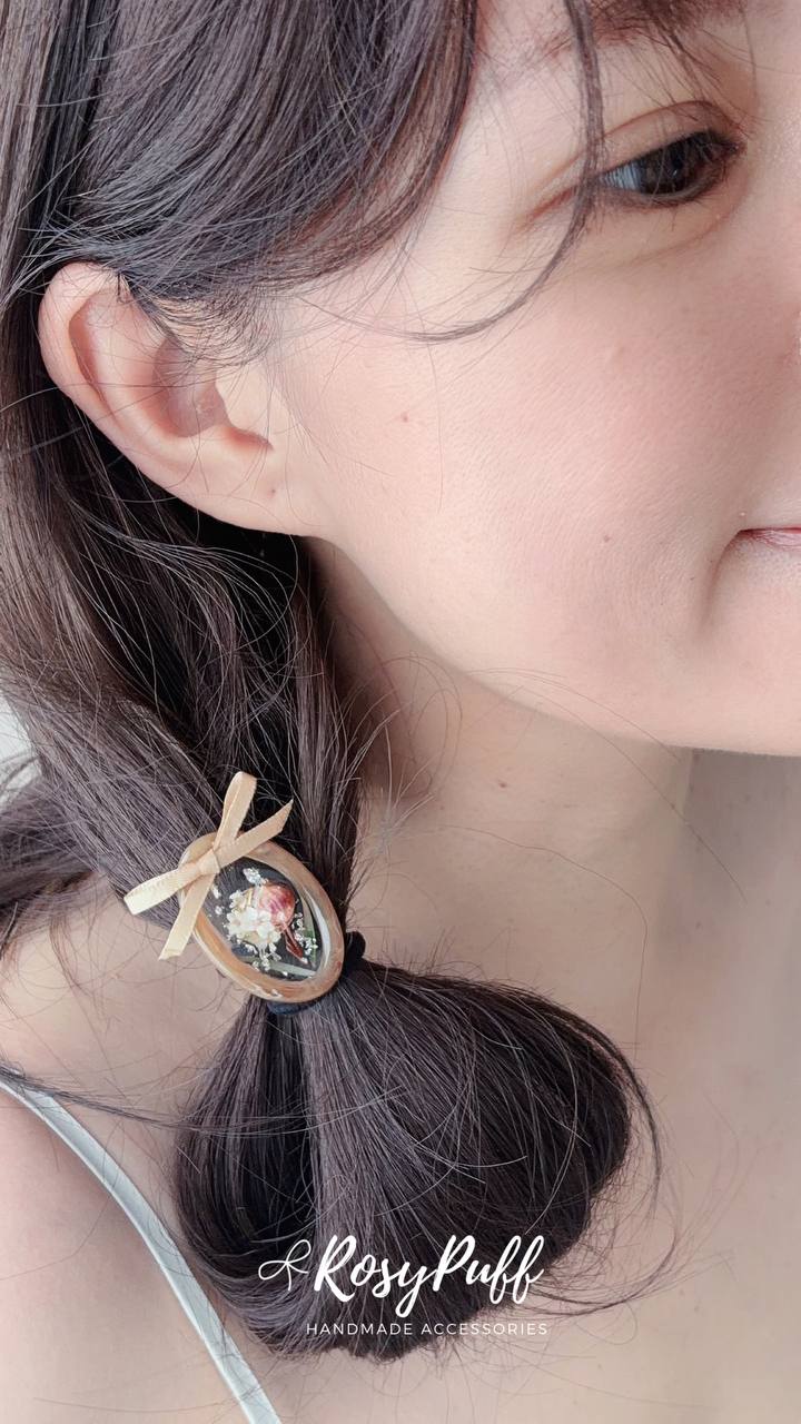 Vintage Flower Elastic Hair Tie In Brown