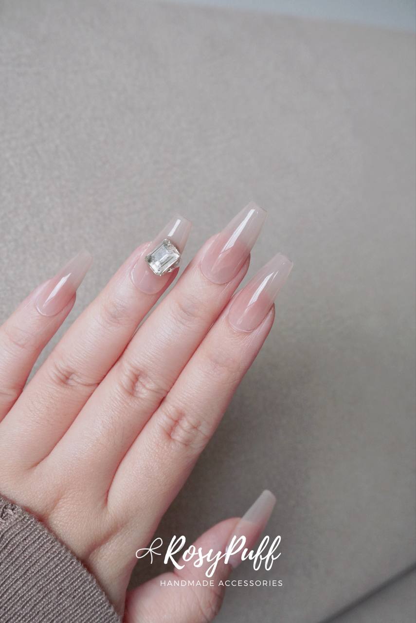 Velvet Lumière Press-On Nails